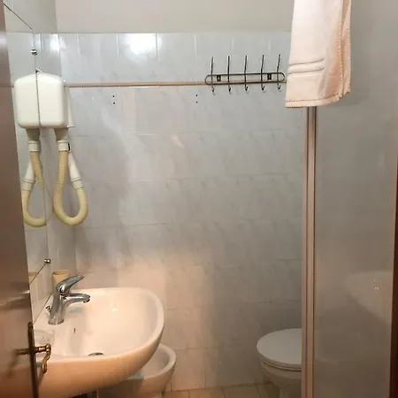 Sansovino Bed And Car Guest house
